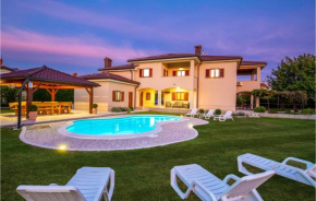Nice Home In Drazice With Wifi Dražice
